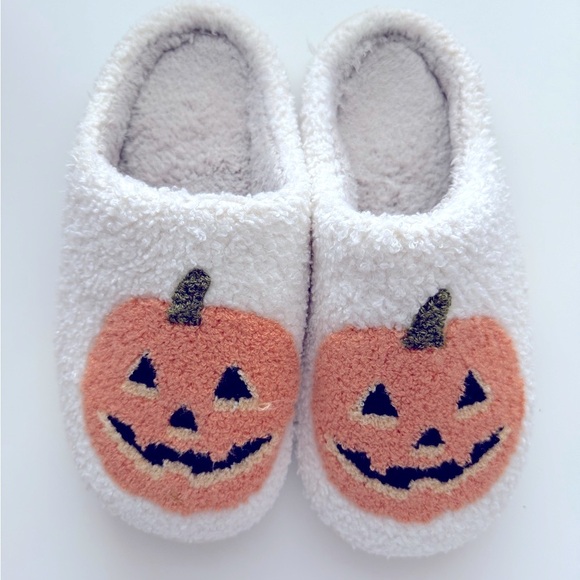 Pumpkin Slippers - Picture 1 of 6